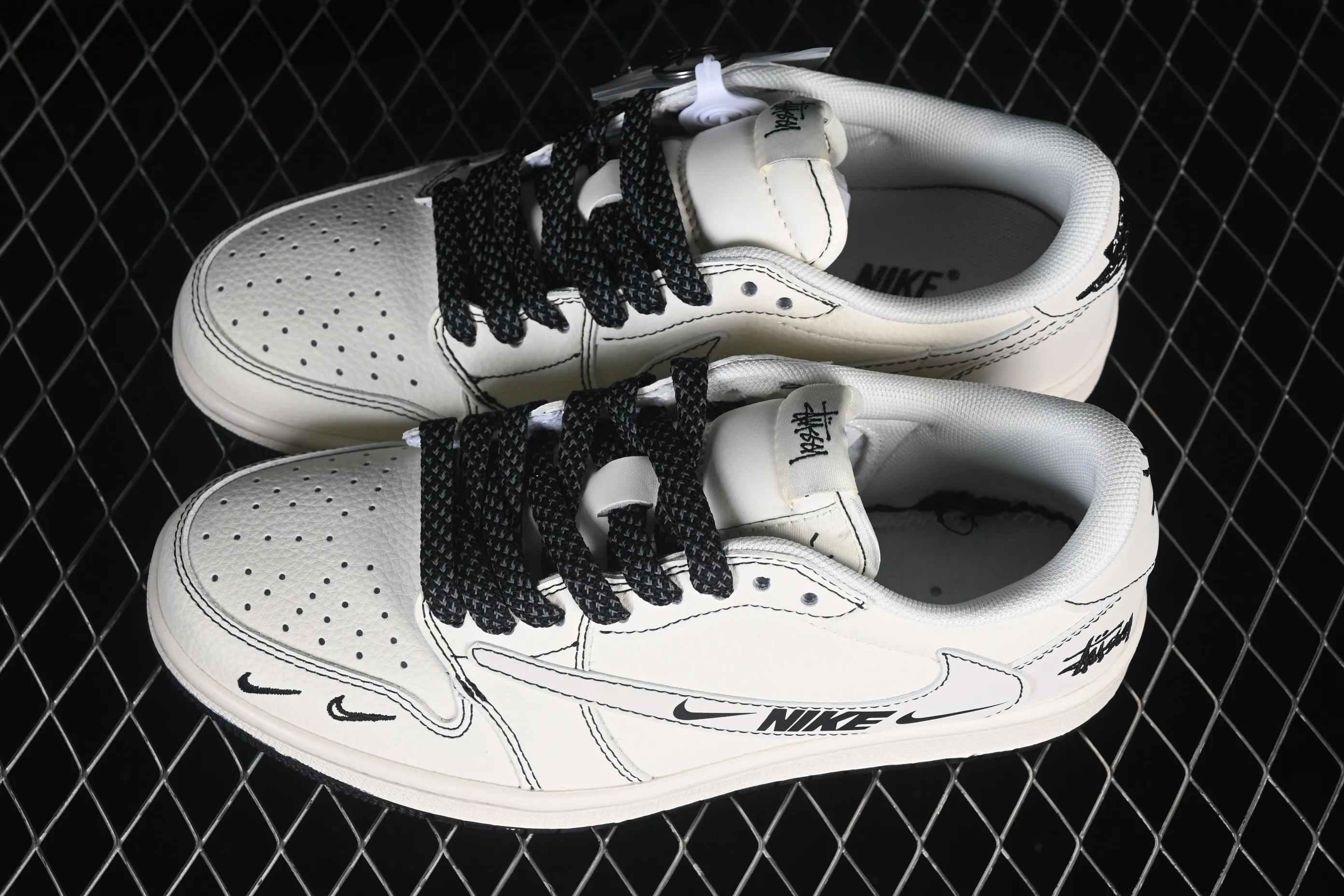 All categories Air Jordan Jordan series basketball shoes Air Jordan 1 Low high-end customized low-top sneakers Air Jordan 1 Low AJ1 Joe 1 Stussy co-branded high-end customized low-top retro basketball shoes HH7518-092